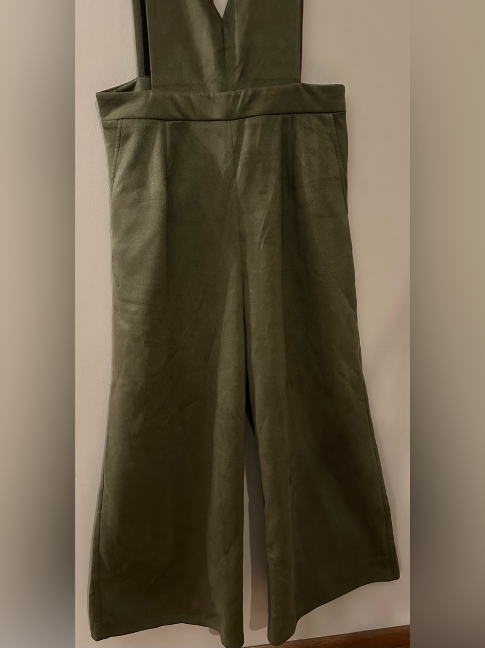 NWT Cupshe XL Olive Green Wide Leg Plunge V-Neck Jumpsuit - Picture 7 of 14